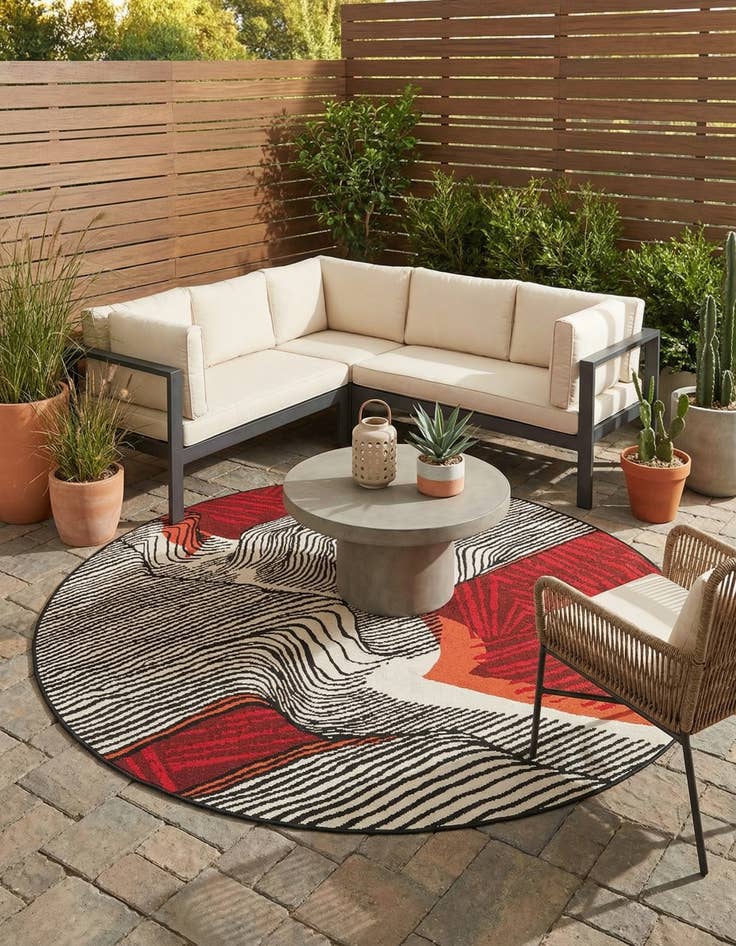 Detail image of 5' x 5' Easy-Clean Modern Indoor / Outdoor Round Rug