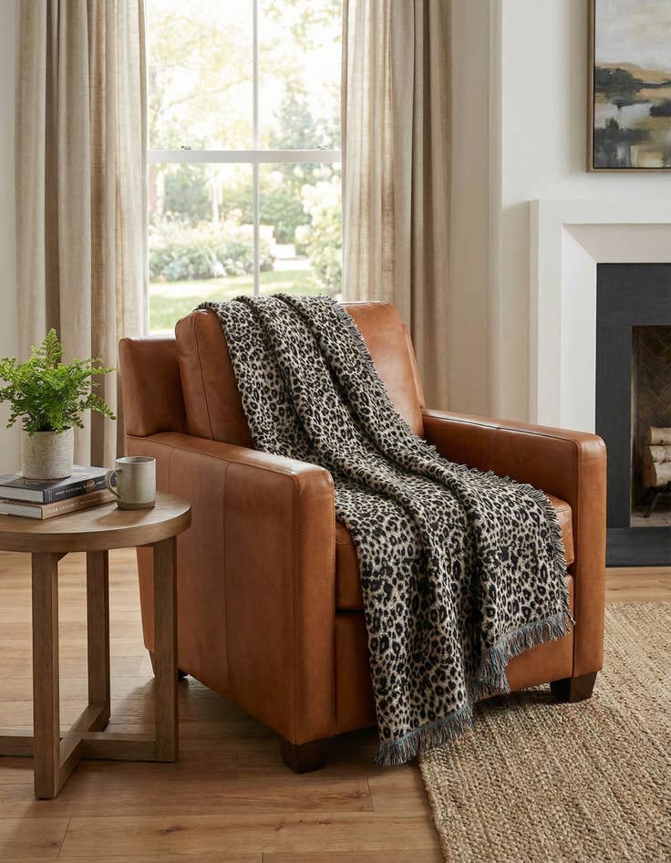 Detail image of 4' 6 x 6' Cheetah Skin Throw Blanket
