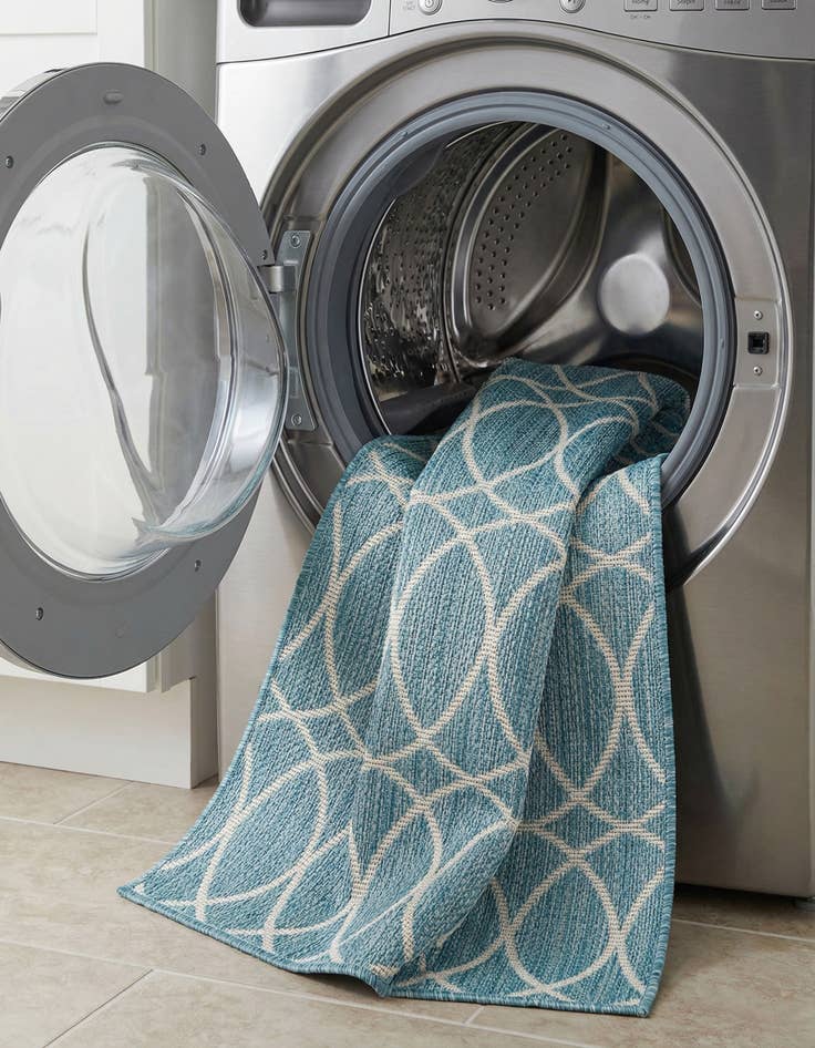 Detail image of 2' x 7' 10  Washable Trellis Indoor / Outdoor Runner Rug