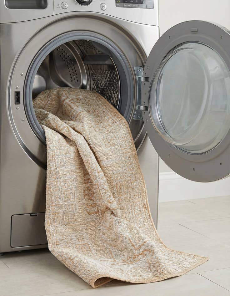 Detail image of 2' x 6'  Washable Aztec Indoor / Outdoor Runner Rug