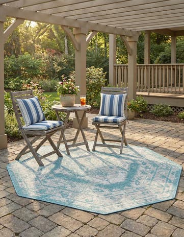 5' 3 x 5' 3 Easy-Clean Traditional Indoor / Outdoor Octagon Rug