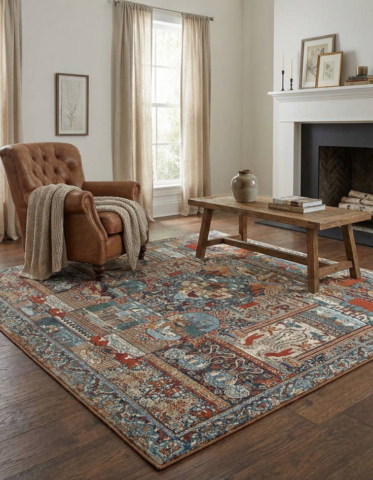 Detail image of 7' 10 x 7' 10  Washable Traditional Indoor / Outdoor Square Rug