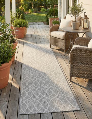 Light Gray Easy-Clean Lattice Indoor / Outdoor Runner Rug