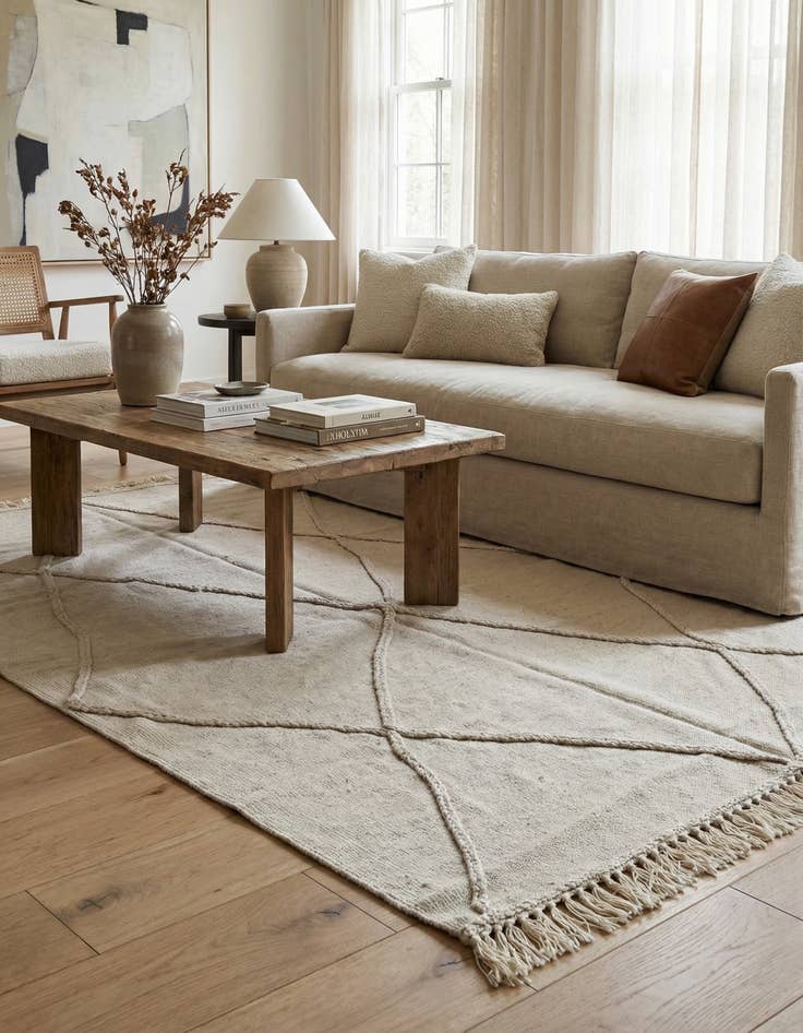 Detail image of 4' 1 x 6'  Hand Woven Kilim Modern Wool Rug