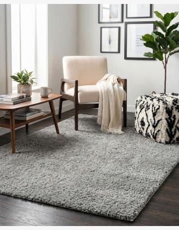 8' x 10' Solid Shag Rug