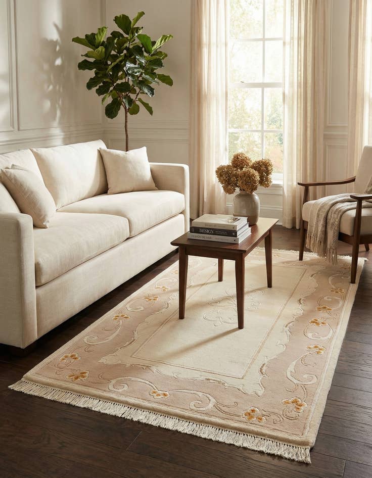 Detail image of 2' 9 x 4' 11  Hand Knotted Darya Wool Rug