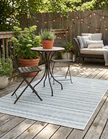 4' x 6' Easy-Clean Ribbon Indoor / Outdoor Rug