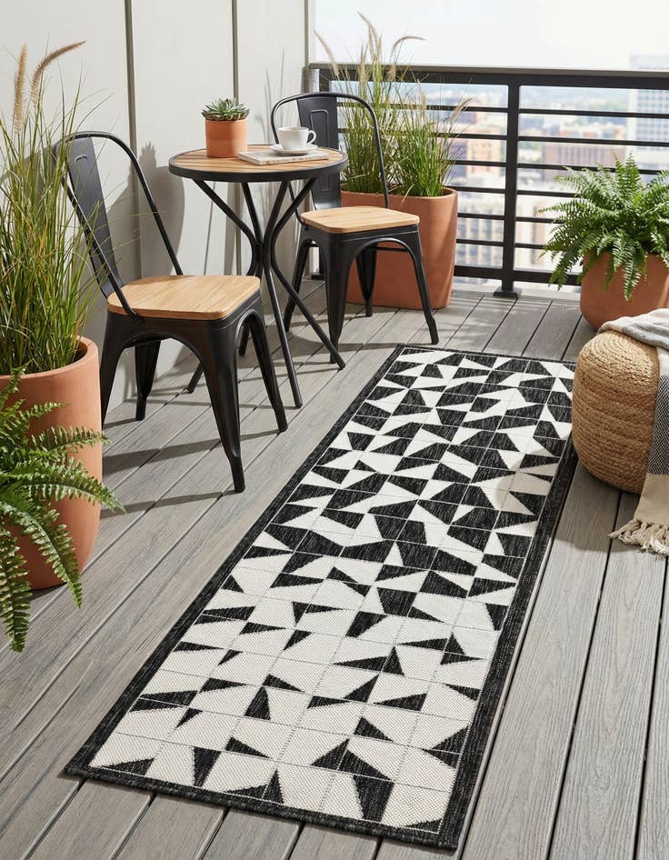 Detail image of 2' x 6'  Washable Modern Indoor / Outdoor Runner Rug