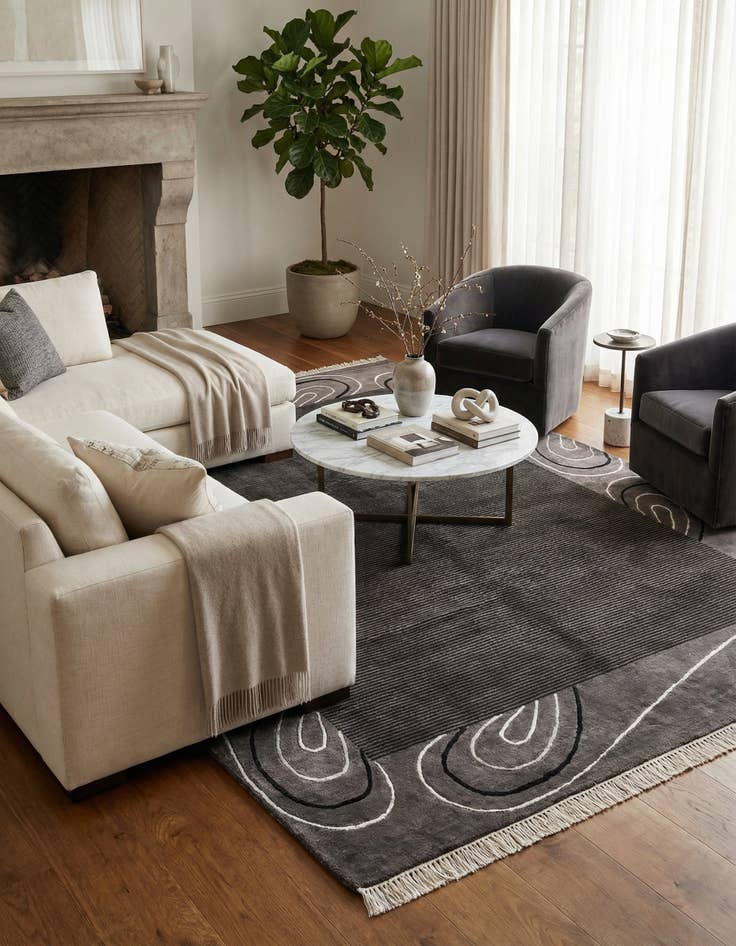 Detail image of 5' 7 x 7' 10  Hand Knotted Darya Wool Rug