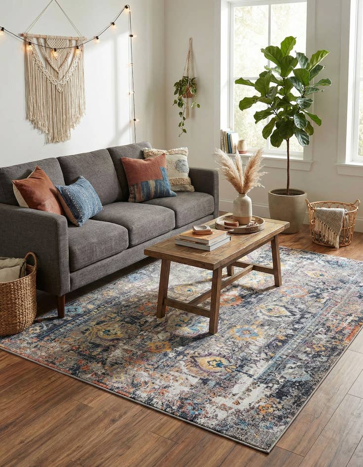 Detail image of 5' 3 x 7' 7 Santa Fe Rug