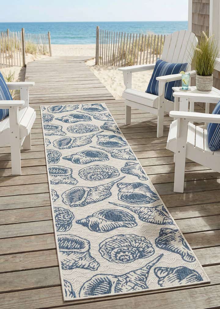 2' 7 x 12' Easy-Clean Coastal Indoor / Outdoor Runner Rug