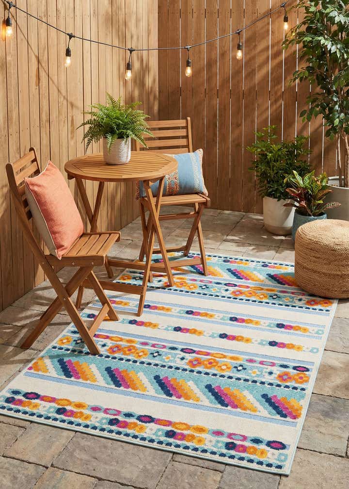 4' x 6' Easy-Clean Aruba Indoor / Outdoor Rug