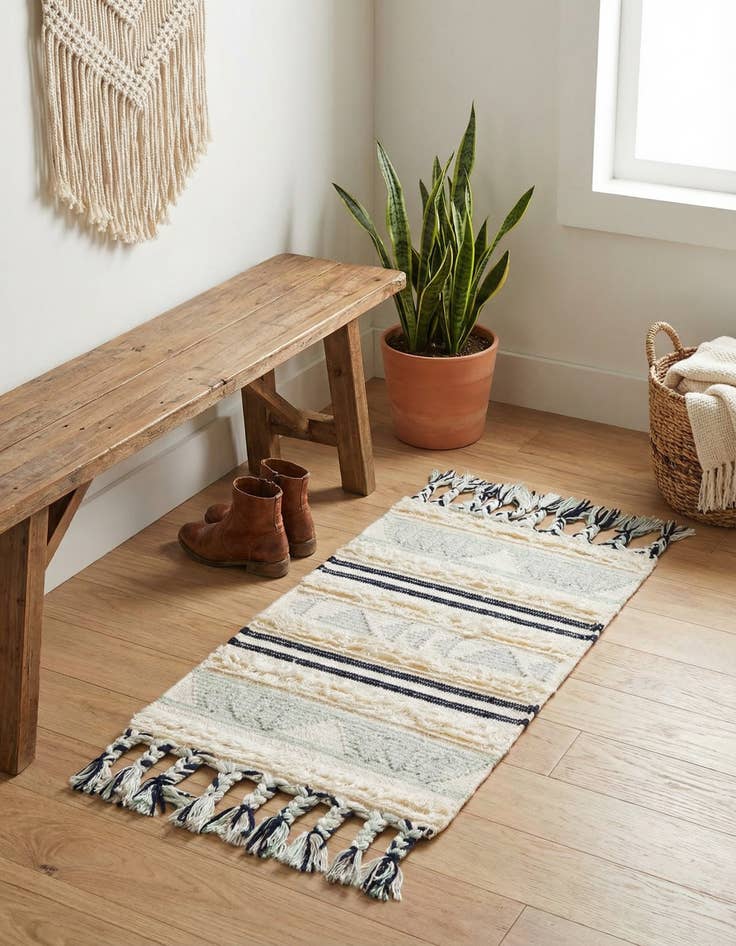 Detail image of 2' x 3' 1  Hand Woven Arizona Wool Rug