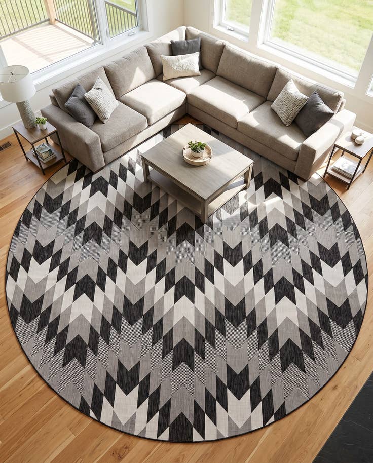 Detail image of 13' x 13' Easy-Clean Modern Indoor / Outdoor Round Rug