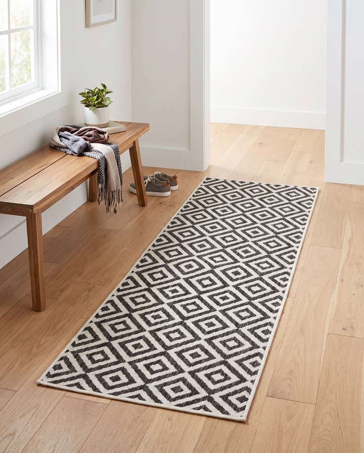 2' x 5' 3 Easy-Clean Jill Zarin Costa Rica Indoor / Outdoor Runner Rug