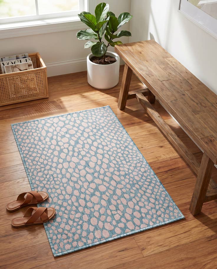 Detail image of 2' x 3' Easy-Clean Jill Zarin Cape Town Indoor / Outdoor Rug