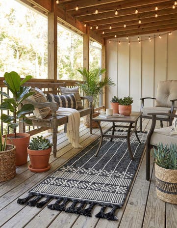 2' 2 x 8' 2 Easy-Clean Eco Bohemian Indoor / Outdoor Runner Rug