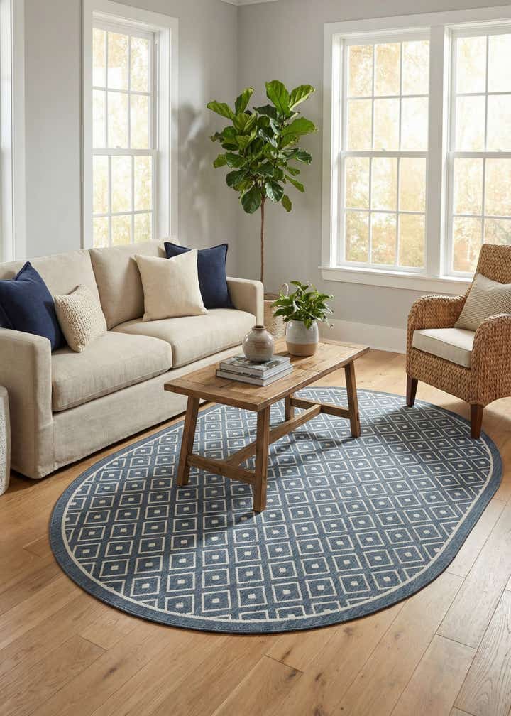 7' 10 x 10' Easy-Clean Lattice Indoor / Outdoor Oval Rug