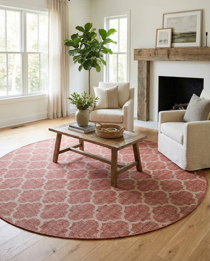 Detail image of 10' 8 x 10' 8 Easy-Clean Lattice Indoor / Outdoor Round Rug