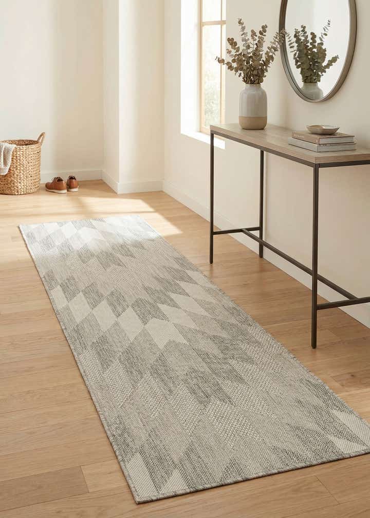 2' x 6' Easy-Clean Modern Indoor / Outdoor Runner Rug