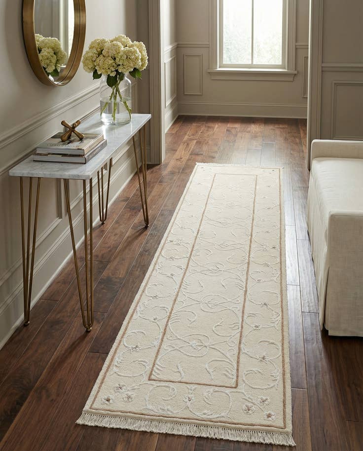 Detail image of 2' 8 x 9' 9 Darya Runner Rug