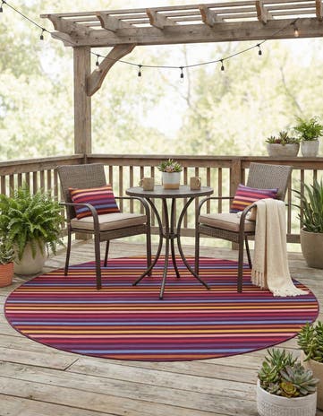 7' 10 x 7' 10 Easy-Clean Ribbon Indoor / Outdoor Round Rug