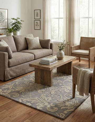 5' 1 x 8' Agra Rug