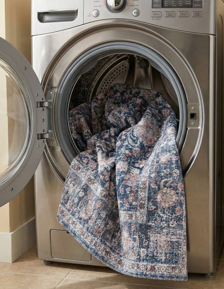 Detail image of 7' 10 x 10' Yara Rug