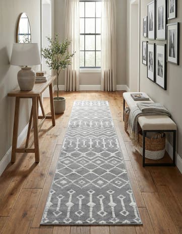 2' x 9' 10 Kasbah Trellis Runner Rug