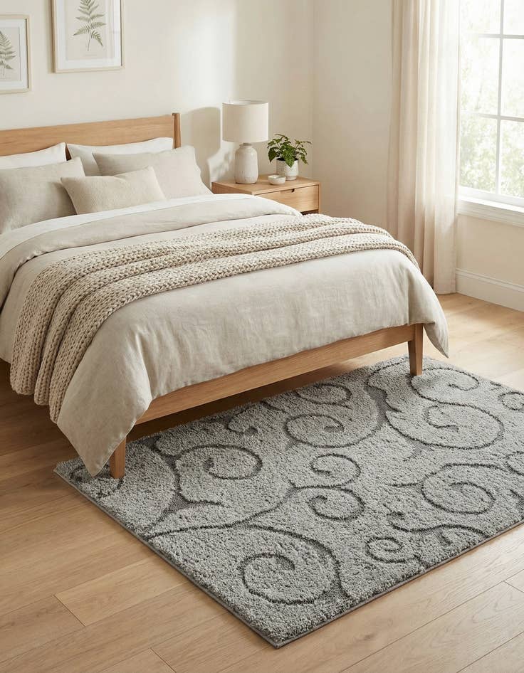 Detail image of 4' x 6' Floral Shag Rug