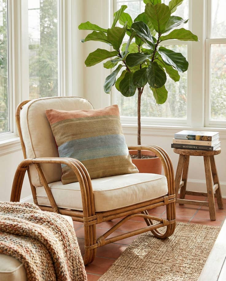 Detail image of 2' 5 x 2' 5 Hand Woven Pillow Wool Square Rug