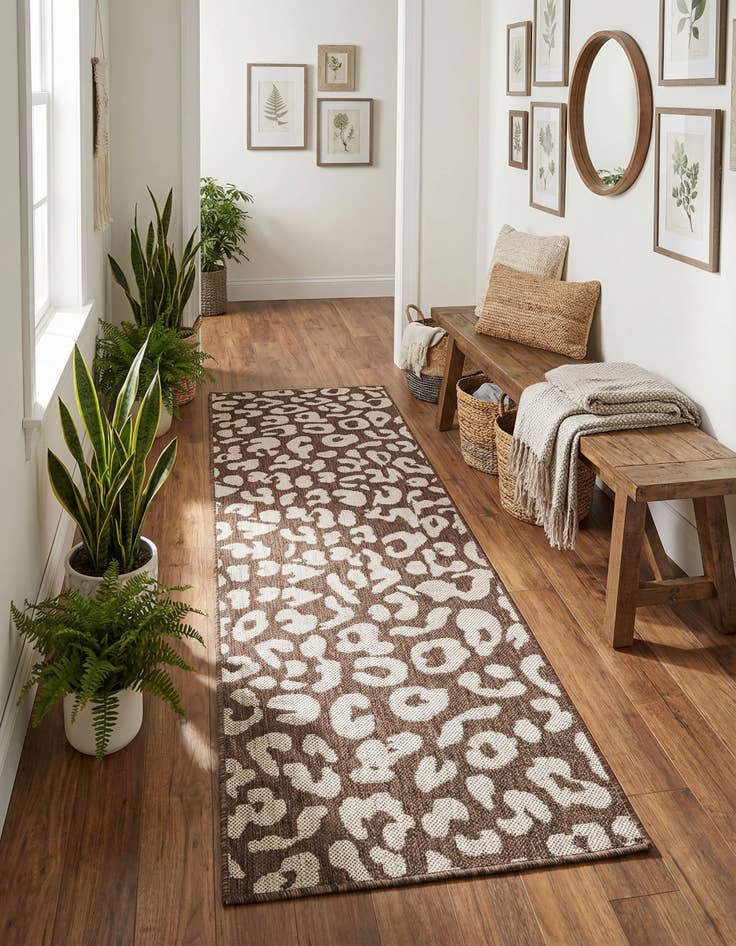 Detail image of 2' x 6' Easy-Clean Safari Indoor / Outdoor Runner Rug
