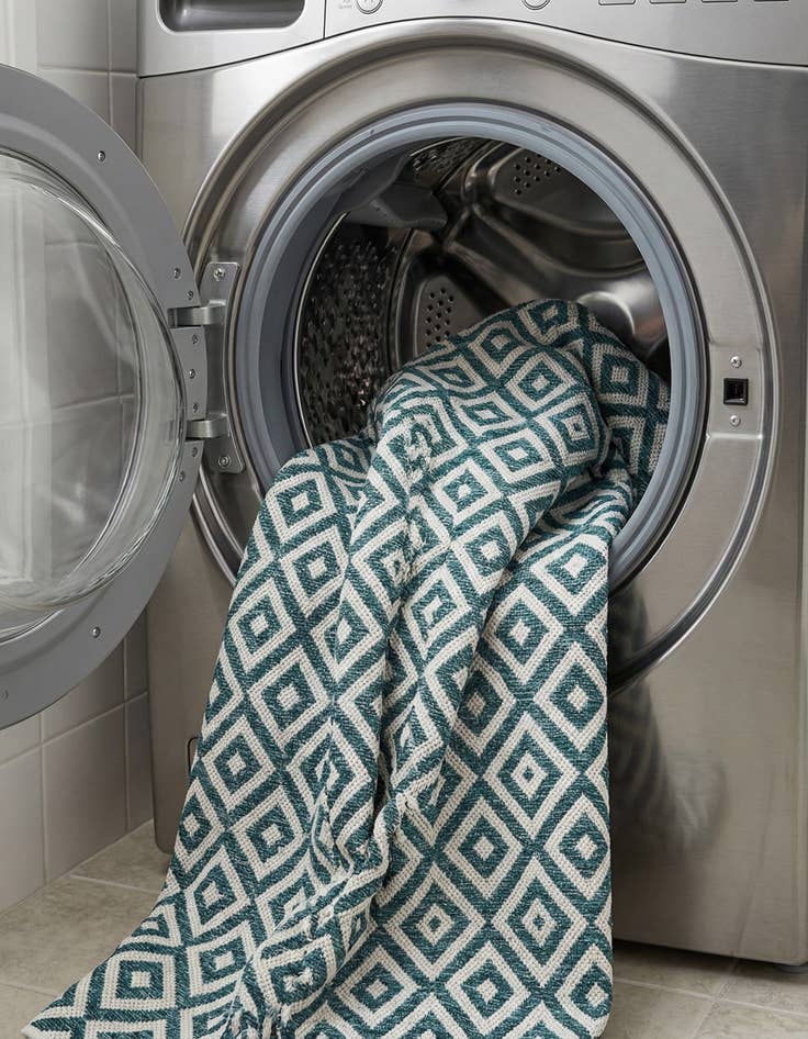 Detail image of 6' x 9'  Washable Jill Zarin Costa Rica Indoor / Outdoor Rug