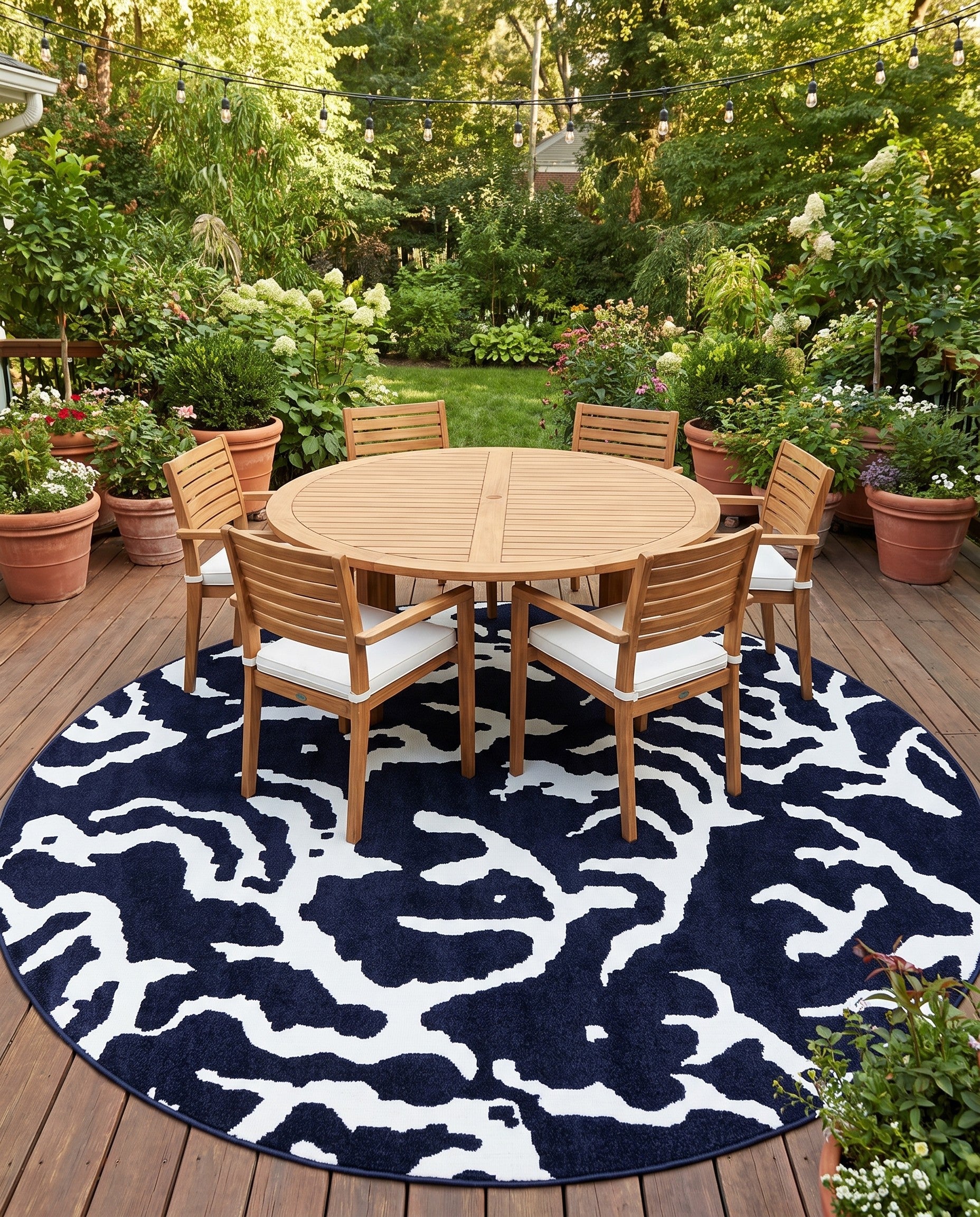 Navy Blue Easy-Clean Sabrina Soto Indoor / Outdoor Round Rug