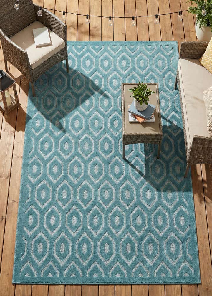 5' 3 x 8' Easy-Clean Trellis Textured Indoor / Outdoor Rug