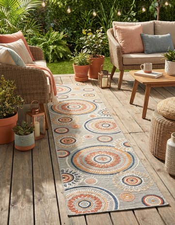 2' 7 x 12' Easy-Clean Botanical Indoor / Outdoor Runner Rug
