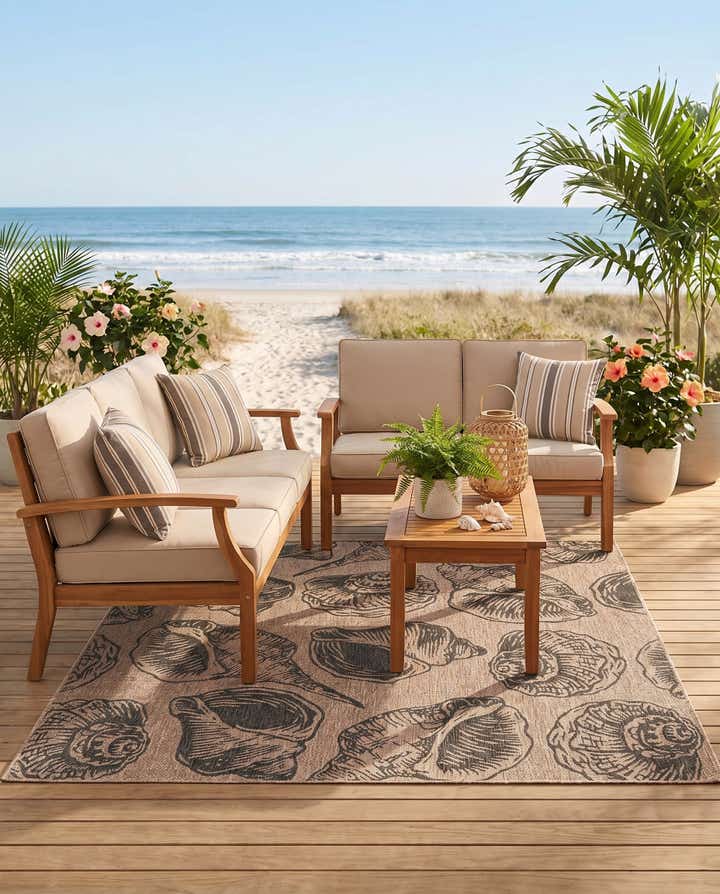 7' 10 x 7' 10 Easy-Clean Coastal Indoor / Outdoor Square Rug