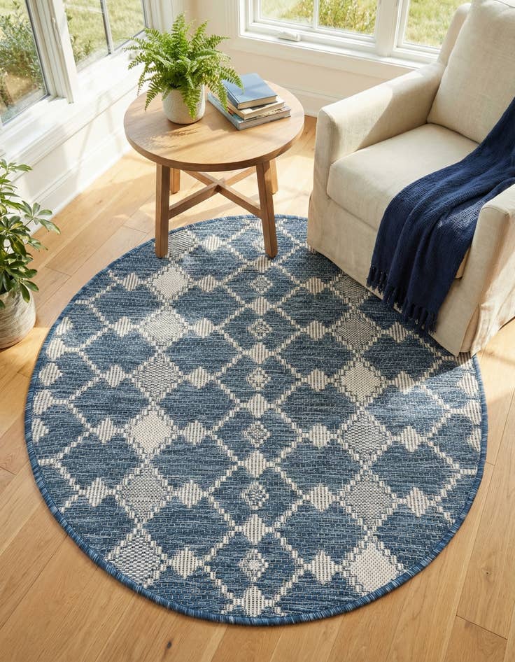 Detail image of 3' x 3'  Washable Trellis Indoor / Outdoor Round Rug