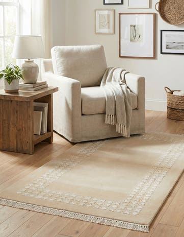 2' 7 x 4' 11 Hand Knotted Darya Wool Rug