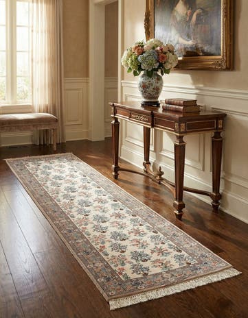 2' 9 x 9' 10 Hand Knotted Isfahan Rug