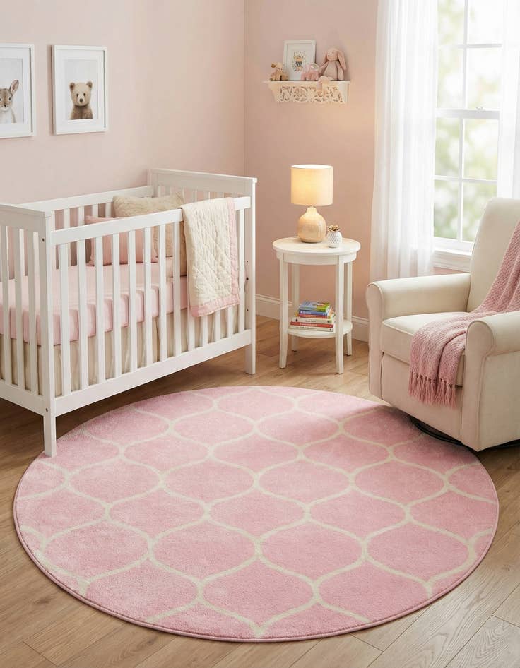 Detail image of  3' x 3' Lattice Frieze Round Rug