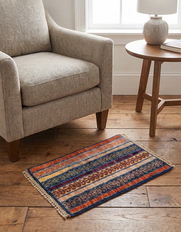 1' 4 x 2' Hand Knotted Ziegler Rug