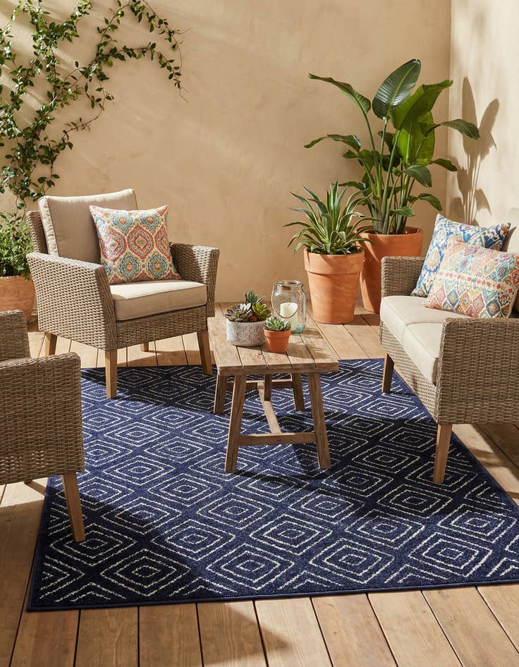 Detail image of 4' x 6' Easy-Clean Sabrina Soto Indoor / Outdoor Rug