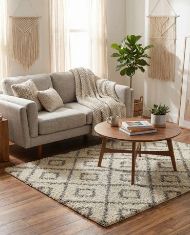  4' x 4' Lattice Shag Square Rug