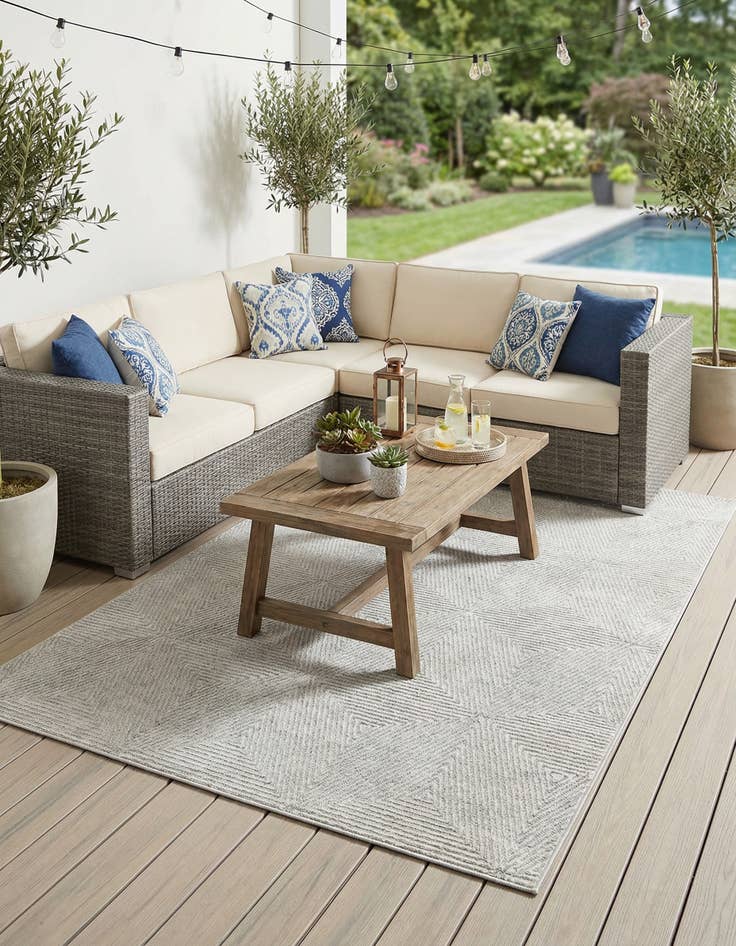 Detail image of 6' x 9' Easy-Clean Sabrina Soto Indoor / Outdoor Rug