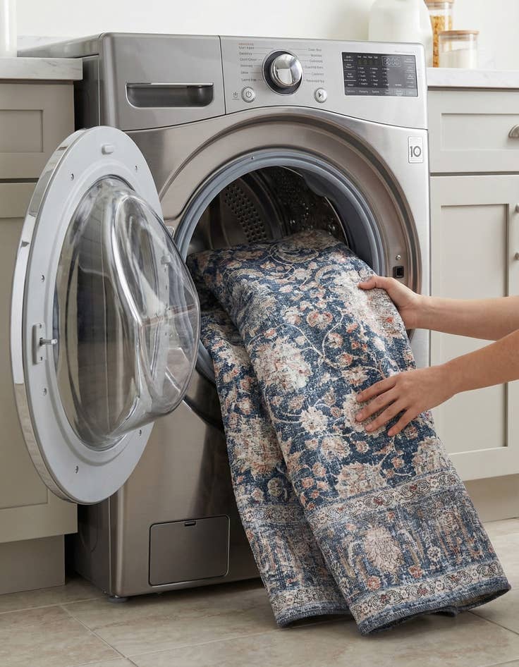 Detail image of 5' x 8' Yara Rug