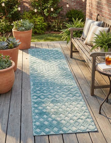 Aqua Easy-Clean Trellis Textured Indoor / Outdoor Runner Rug
