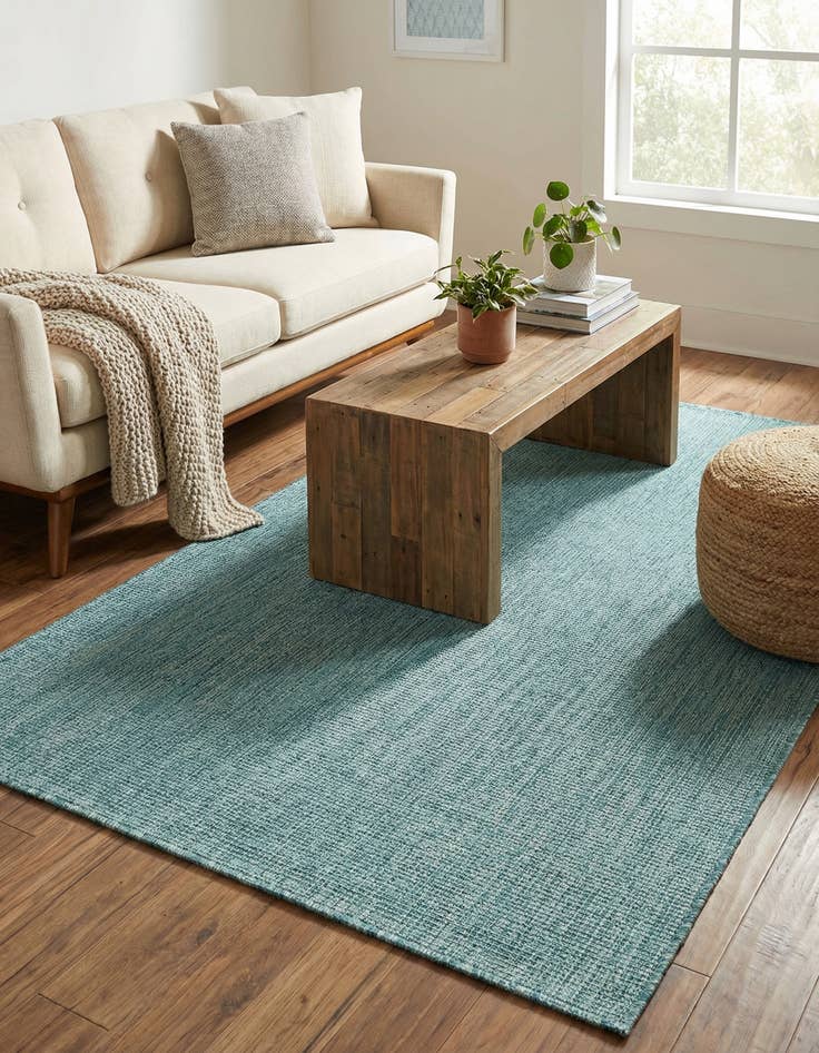 Detail image of 4' x 6' Easy-Clean Solid Indoor / Outdoor Rug