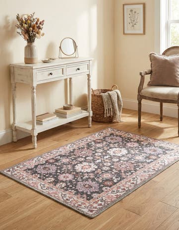2' x 3' 1 Washable Timeless Rug
