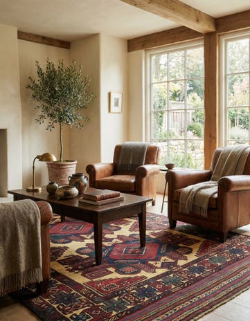 4' 5 x 6' 6 Hand Knotted Sumak Wool Rug